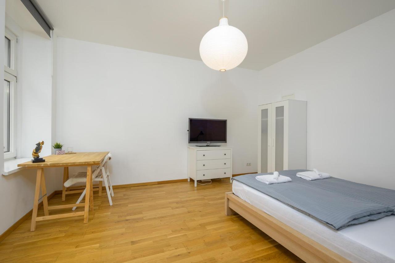 Arbio I Retro Near Hauptbahnhof Apartment