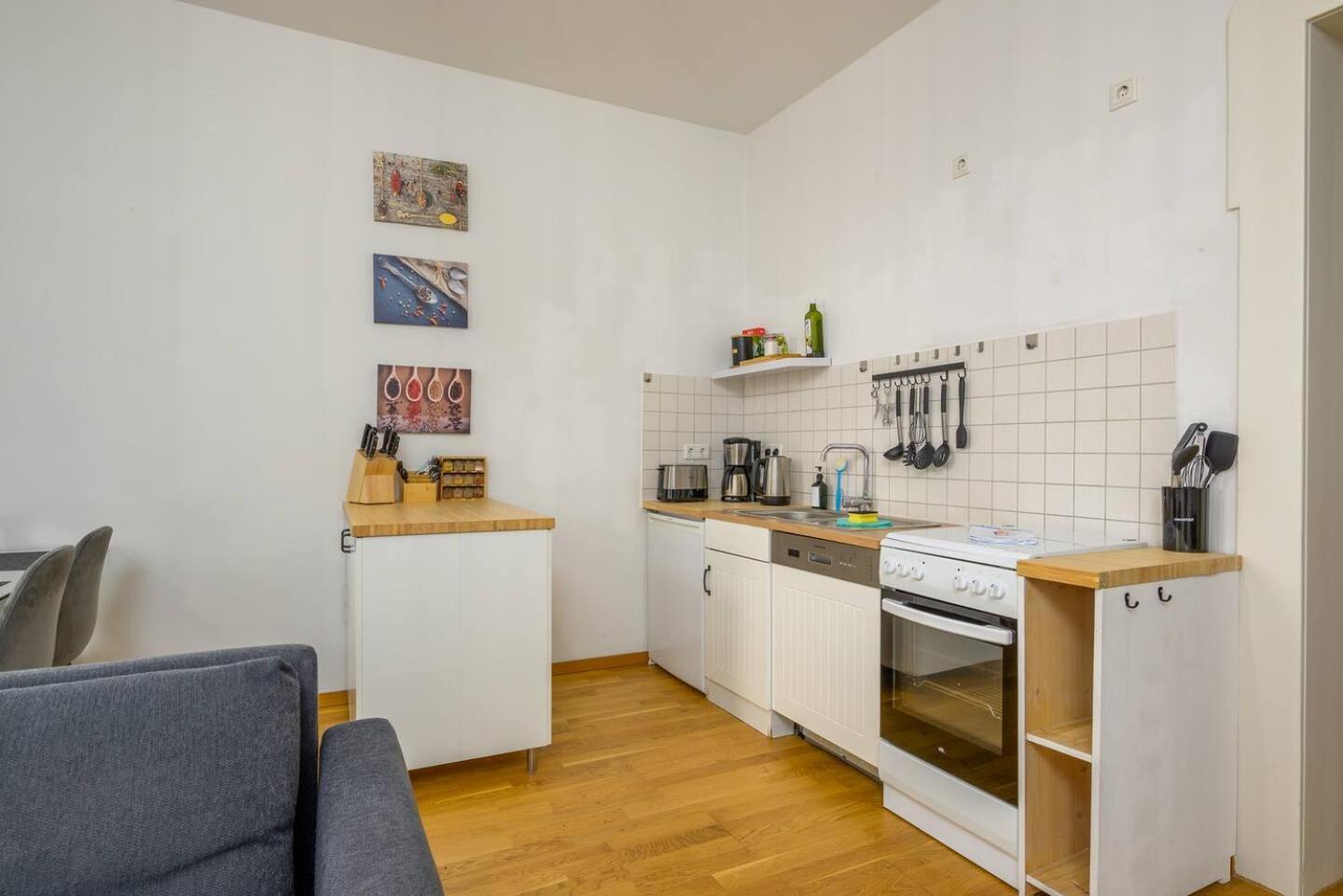 Arbio I Retro Near Hauptbahnhof Apartment